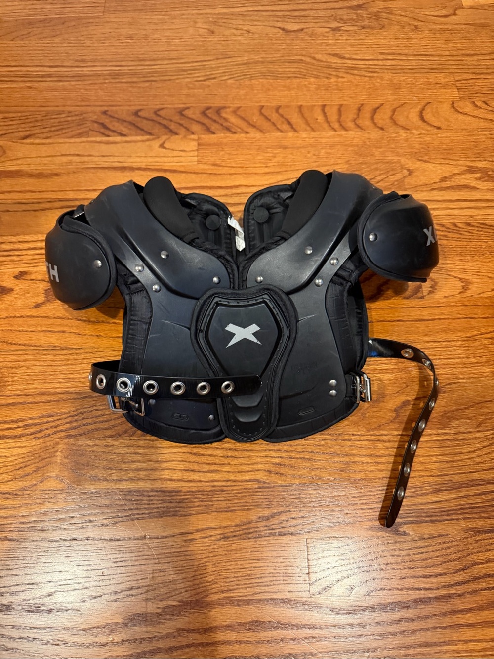 Zenith Boys Football Shoulder Pads, Size S